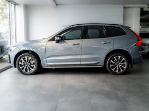 Volvo XC60 B5 AWD Plus Dark - Image 3