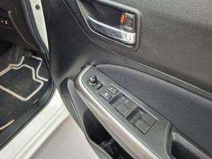 Suzuki Swift 1.2 GLX auto - Image 13
