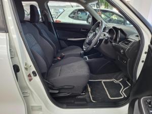 Suzuki Swift 1.2 GLX auto - Image 15