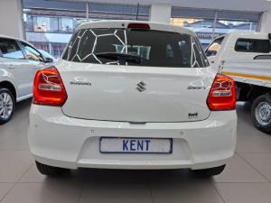 Suzuki Swift 1.2 GLX auto - Image 4