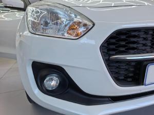 Suzuki Swift 1.2 GLX auto - Image 6