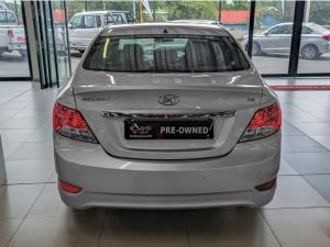 Hyundai Accent sedan 1.6 Fluid auto - Image 4