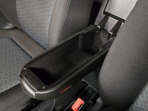 Volkswagen Polo Vivo hatch 1.6 Life - Image 19