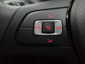 Volkswagen Polo Vivo hatch 1.6 Life - Image 26
