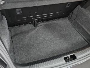 Volkswagen Polo Vivo hatch 1.6 Life - Image 11