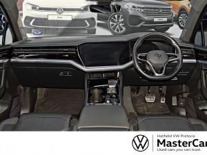 Volkswagen Touareg V6 TDI Executive R-Line - Image 10