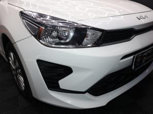 Kia Rio hatch 1.2 LS - Image 6