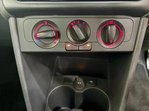 Volkswagen Polo Vivo hatch 1.4 Life - Image 7