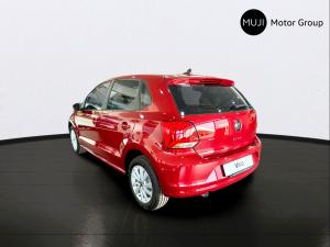 Volkswagen Polo Vivo hatch 1.4 Life - Image 2