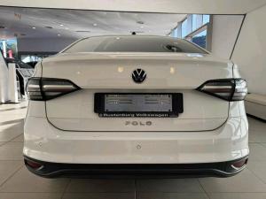Volkswagen Polo sedan 1.6 auto - Image 3
