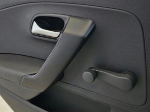 Volkswagen Polo Vivo hatch 1.4 - Image 14