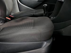 Volkswagen Polo Vivo hatch 1.4 - Image 26