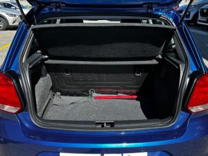 Volkswagen Polo Vivo hatch 1.6 Highline - Image 10