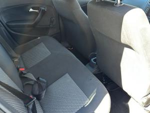 Volkswagen Polo Vivo hatch 1.6 Highline - Image 15