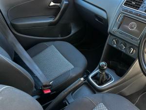 Volkswagen Polo Vivo hatch 1.6 Highline - Image 19