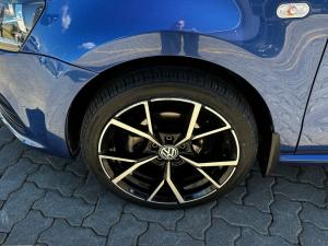 Volkswagen Polo Vivo hatch 1.6 Highline - Image 4