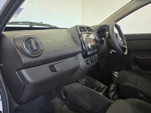 Renault Kwid 1.0 Techno manual - Image 6