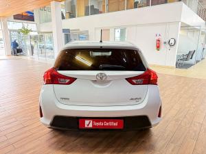 Toyota Auris 1.6 XS - Image 4