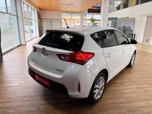 Toyota Auris 1.6 XS - Image 5