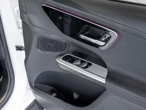 Mercedes-Benz GLC GLC300d 4Matic Avantgarde - Image 18
