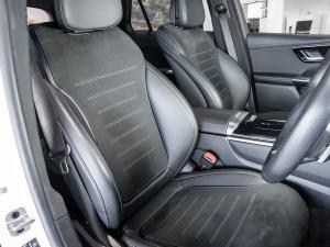 Mercedes-Benz GLC GLC300d 4Matic Avantgarde - Image 23