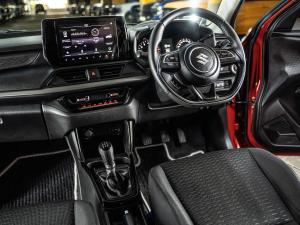 Suzuki Swift 1.2 GLX manual - Image 28