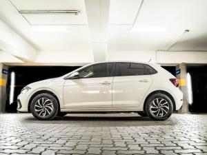 Volkswagen Polo hatch 1.0TSI - Image 2
