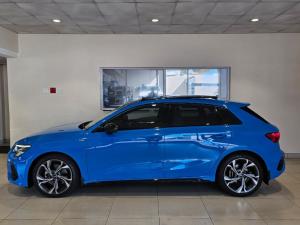 Audi A3 Sportback 35TFSI S line - Image 2