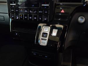 Hyundai Staria 2.2D Luxury - Image 13