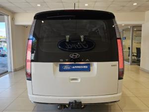 Hyundai Staria 2.2D Luxury - Image 5