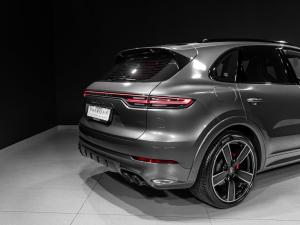 Porsche Cayenne GTS - Image 24