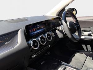 Mercedes-Benz GLA GLA200 Progressive - Image 11