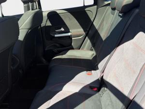 Mercedes-Benz GLA GLA200 Progressive - Image 15