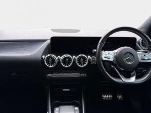 Mercedes-Benz GLA GLA200d Progressive - Image 12