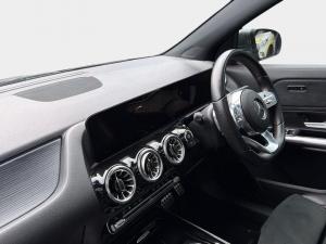Mercedes-Benz GLA GLA200d Progressive - Image 13