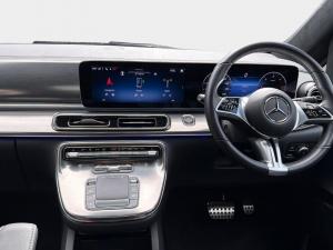 Mercedes-Benz V-Class V300d Exclusive - Image 12