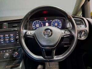 Volkswagen Golf 1.0TSI Comfortline - Image 9