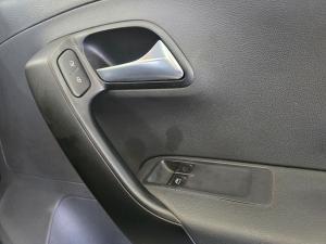 Volkswagen Polo Vivo hatch 1.4 Trendline - Image 21