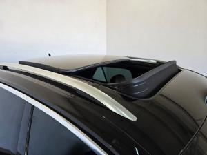 Volkswagen T-Roc 2.0TSI 4Motion R-Line - Image 13