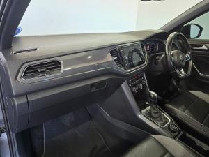 Volkswagen T-Roc 2.0TSI 4Motion R-Line - Image 22
