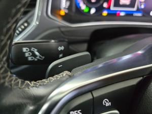 Volkswagen T-Roc 2.0TSI 4Motion R-Line - Image 25