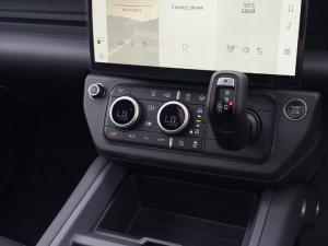 Land Rover Defender 110 D350 X-Dynamic HSE - Image 12