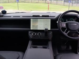 Land Rover Defender 110 D350 X-Dynamic HSE - Image 21