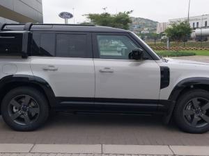 Land Rover Defender 110 D350 X-Dynamic HSE - Image 7