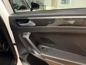 Volkswagen Tiguan Allspace 2.0TSI 4Motion Highline - Image 27