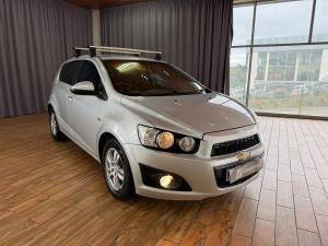 Chevrolet Sonic sedan 1.6 LS - Image 1