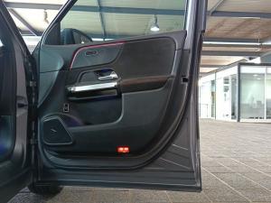 Mercedes-Benz GLB GLB250 AMG Line - Image 8