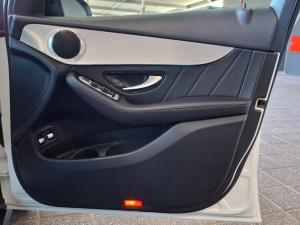 Mercedes-Benz GLC GLC250d 4Matic - Image 11