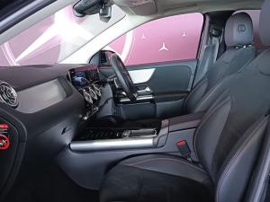 Mercedes-Benz GLA GLA200d Progressive - Image 12