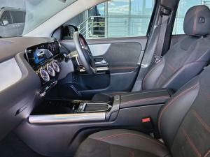 Mercedes-Benz GLA GLA200d Progressive - Image 14